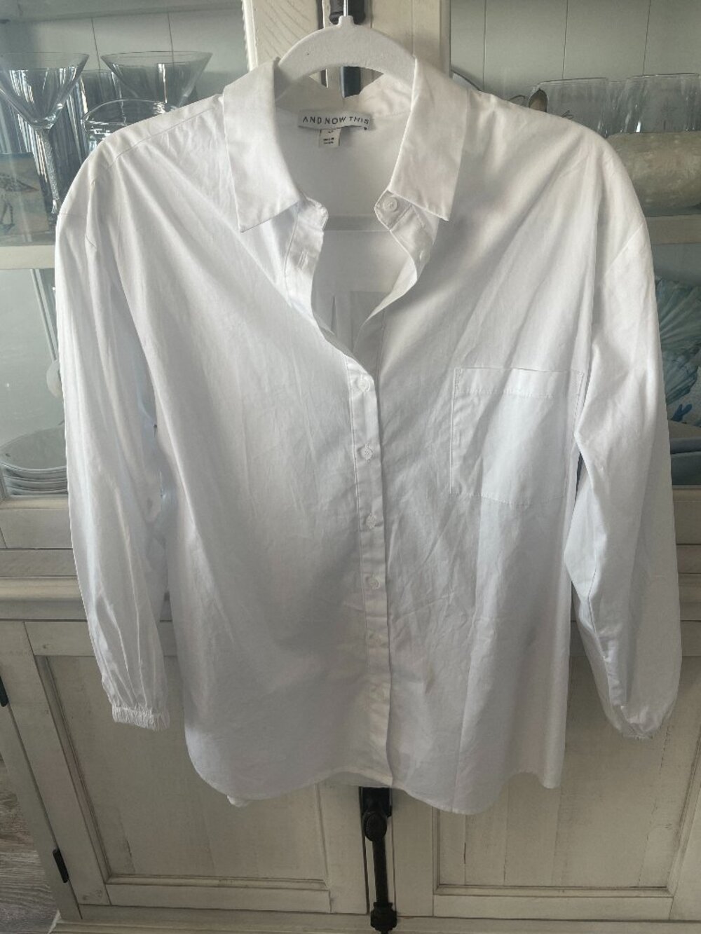 AND NOW THIS WHITE BUTTON UP SHIRT OVERSIZED SIZE XS WHITE PREOWNED